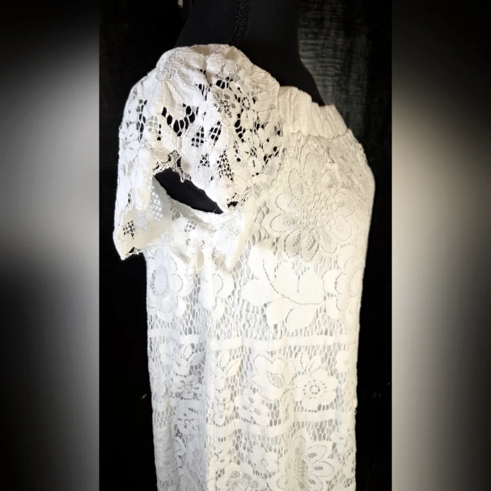 "Skies Are Blue" Off-The-Shoulder White Lace Dress Has Only Been Worn Once - Picture 7 of 15